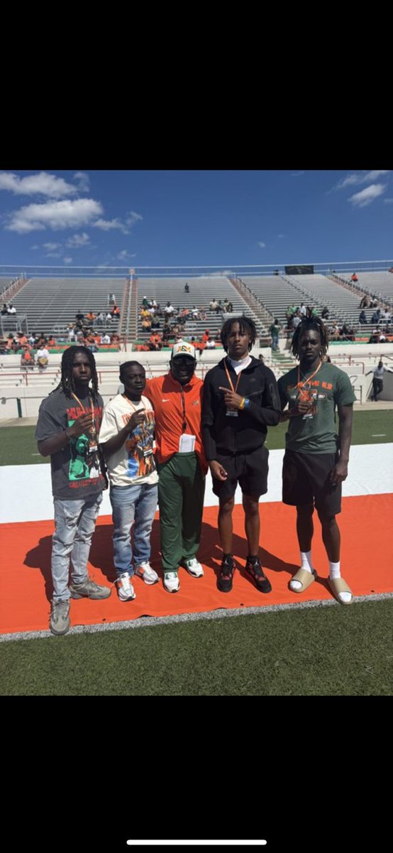 JPayynee08's tweet image. Thank you @CoachColzie for the invitation had a great time at the Green and Orange Game! @FAMU_FB @FAMUAthletics @683khelms @FloridaHighFB