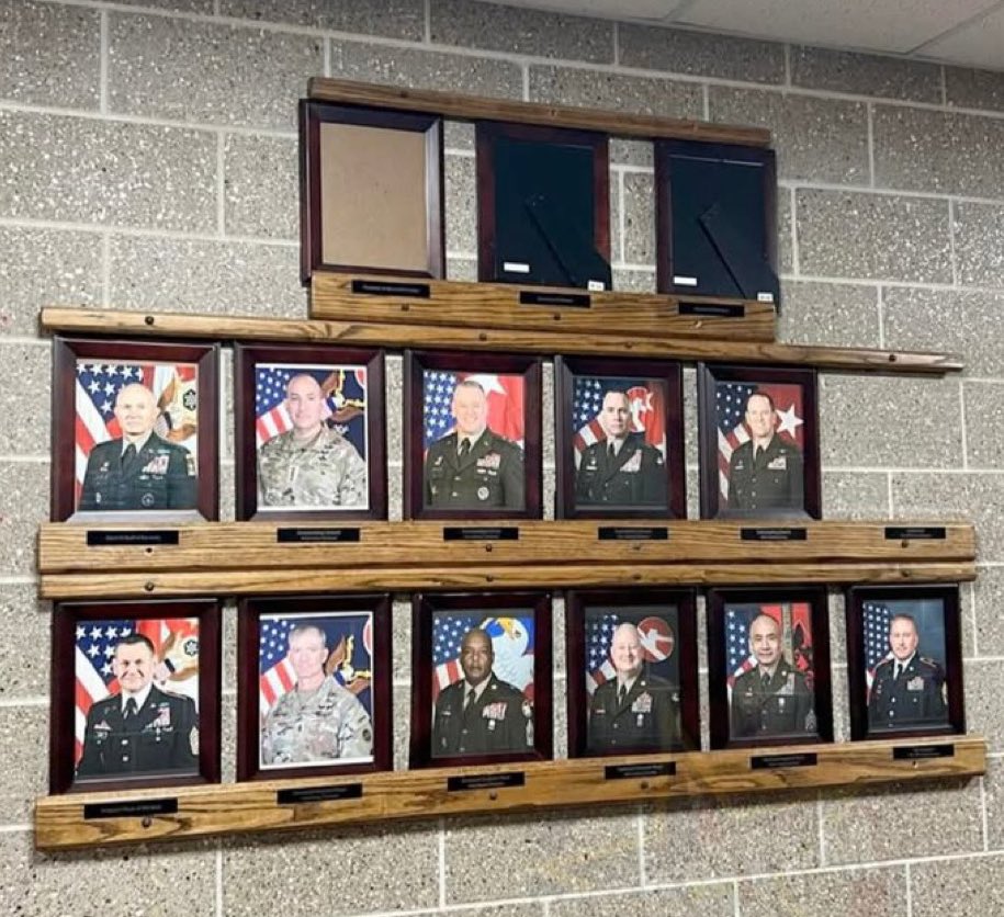 amuse's tweet image. DEI: Fort McCoy’s Colonel Sheyla Baez Ramirez refuses to display SecDef and POTUS photographs. When will she be relieved from command? 

h/t @noCinErik