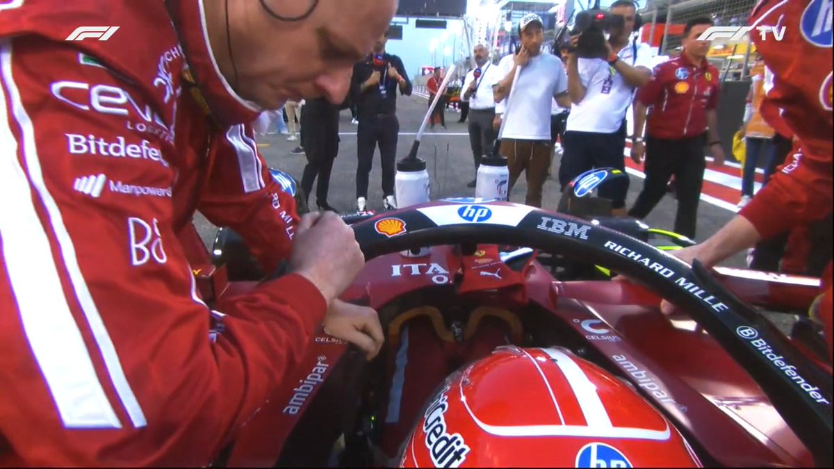 FORZA CHARLES &amp; FORZA FERRARI !!!!!!!!!!

#F1 #BahrainGP 🇧🇭