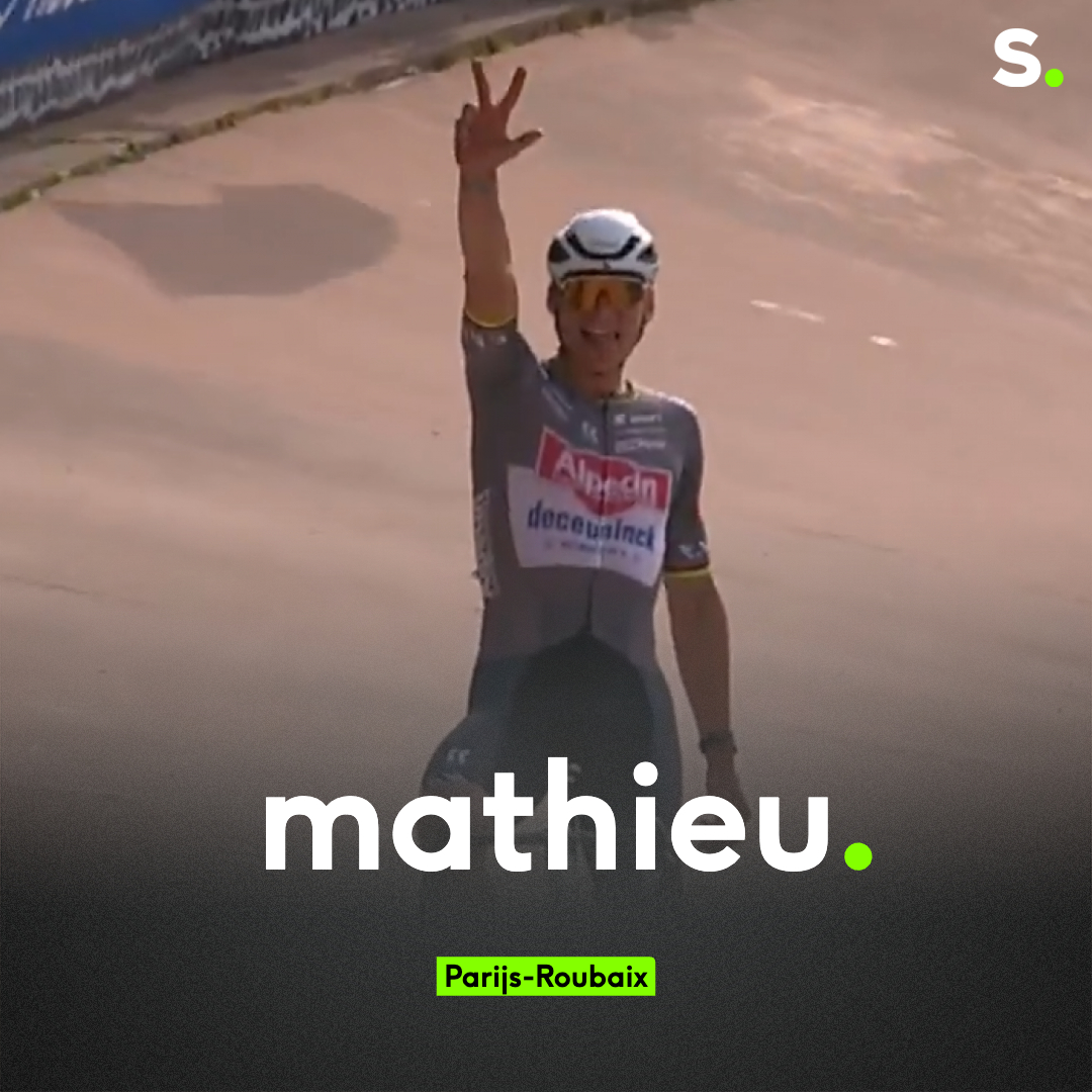 sporza_koers's tweet image. 1, 2 én 3! Mathieu van der Poel briest naar 3e kassei op een rij in spectaculaire #ParisRoubaix

Bekijk de heerlijke beelden: sporza.be/nl/matches/wie…