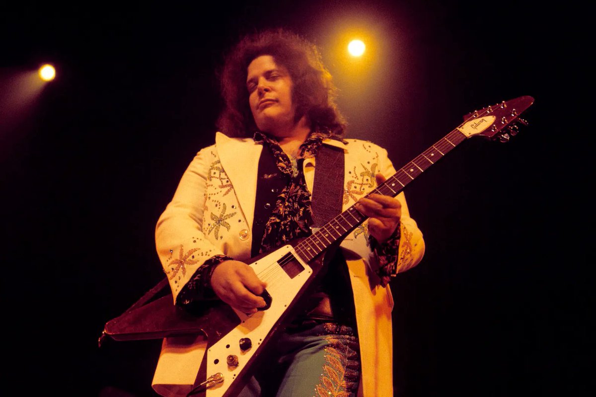 SundayDrivin's tweet photo. #NowPlaying: #LeslieWest - High Roller

#Listen at https://t.co/M4zz8kQtlg

#70s #ClassicRock #HardRock #Blues #Groove #RockNRoll #Guitar #DeepTracks

@lwestmountain 

The #SundayDrive on @DeepNuggets #Radio - #TurnOnTuneInDropOut! https://t.co/REFt1xhH0L