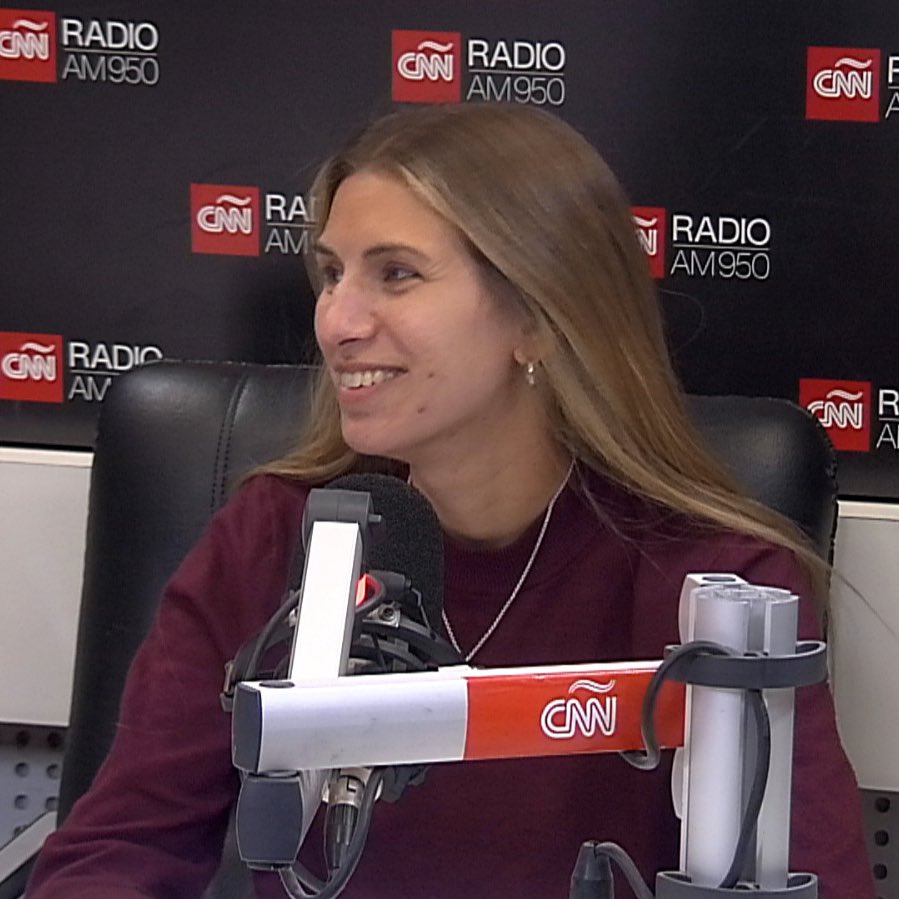 La diversidad de IDEAS, requisito indispensable para lograr los objetivos en común: El Bienestar General!
No se lucha por espacio de poder sin ideas, pues eso genera estancamiento, atraso y frustración!
Una Nueva GENERACIÓN es urgente y necesario!
<a href="/lulalevy/">Lula Levy</a>