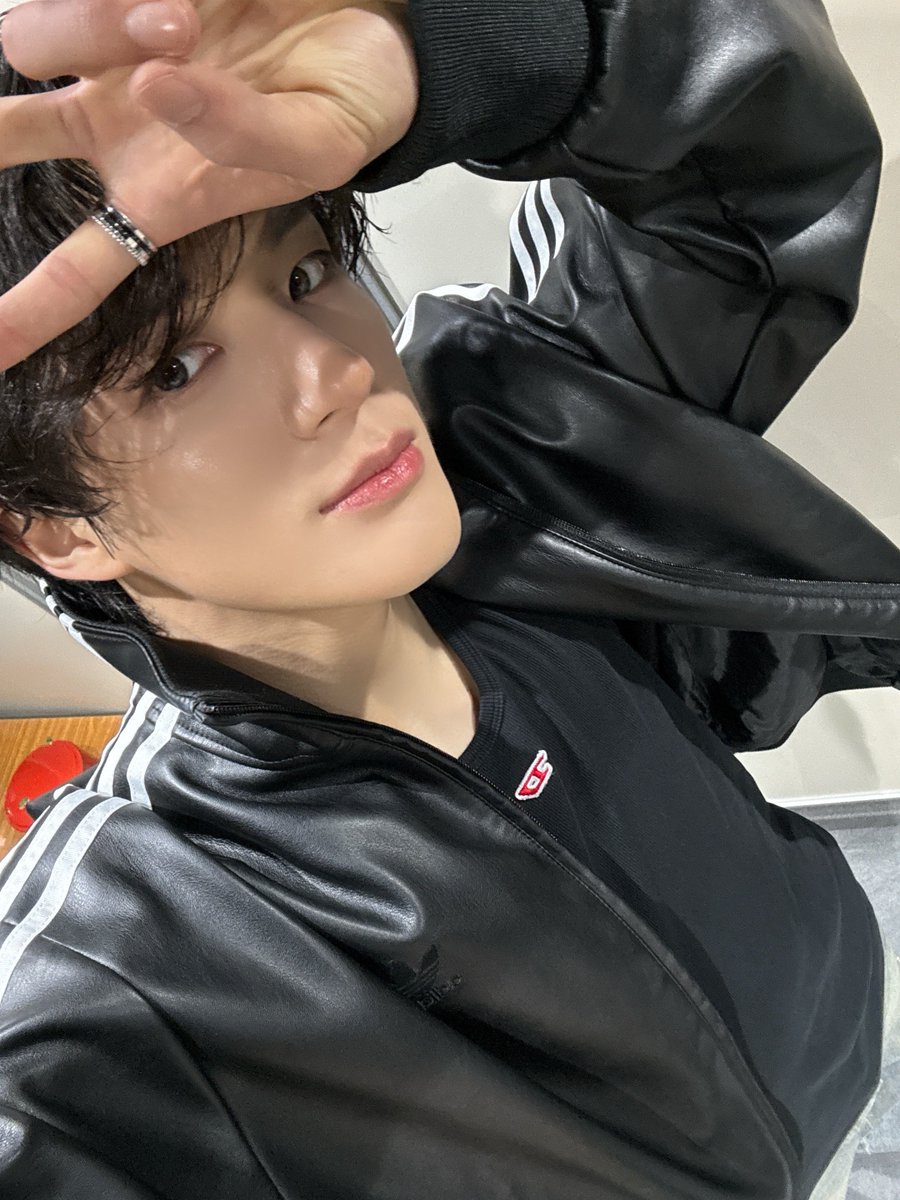 𝙮𝙤𝙪𝙧 𝙛𝙖𝙩𝙝𝙚𝙧 tweet media