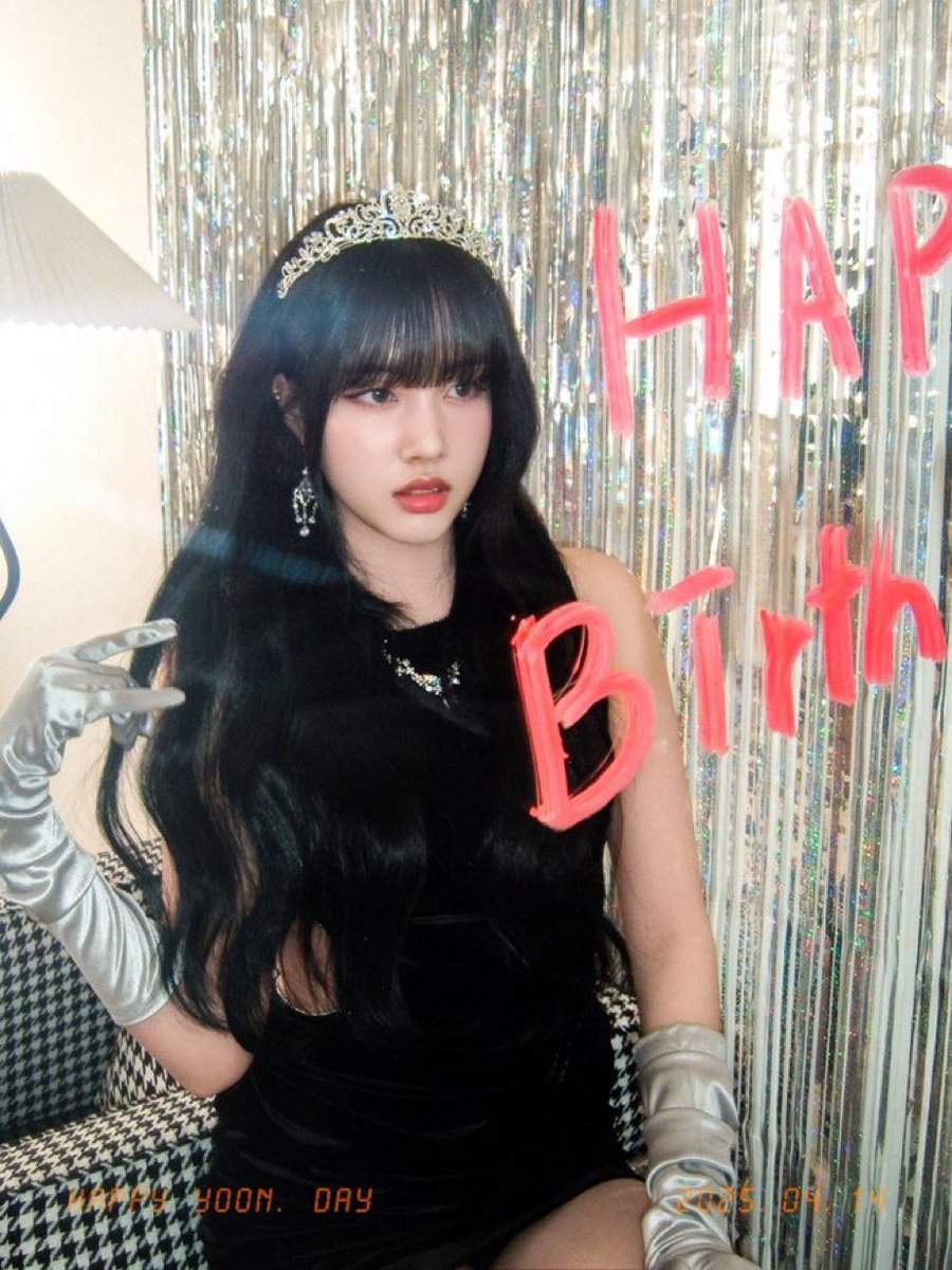 _1oveun's tweet photo. 생일 너무너무 축하해♡ https://t.co/YmBmp4eFaL