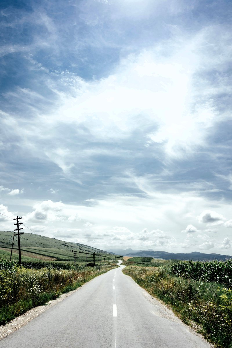 Latest post from SW Oregon Architect Emeritus: We’re often startled by how fast it all moves—not because we weren’t paying attention, but because we were.
A reflection on friendship and memory: The Strange Elasticity of Time. sworegonarchitect.blogspot.com/2025/04/the-st…