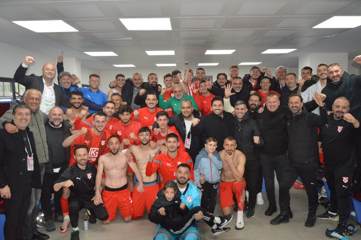 osman_ekim's tweet photo. Zirvede , Sebat Gençlik Spor var…

Şampiyonluk çok yakın, size inanç tam.

#SebatGençlikSpor #LiderSebat #Zaferİnananlarındır https://t.co/NXb8RZQvFJ