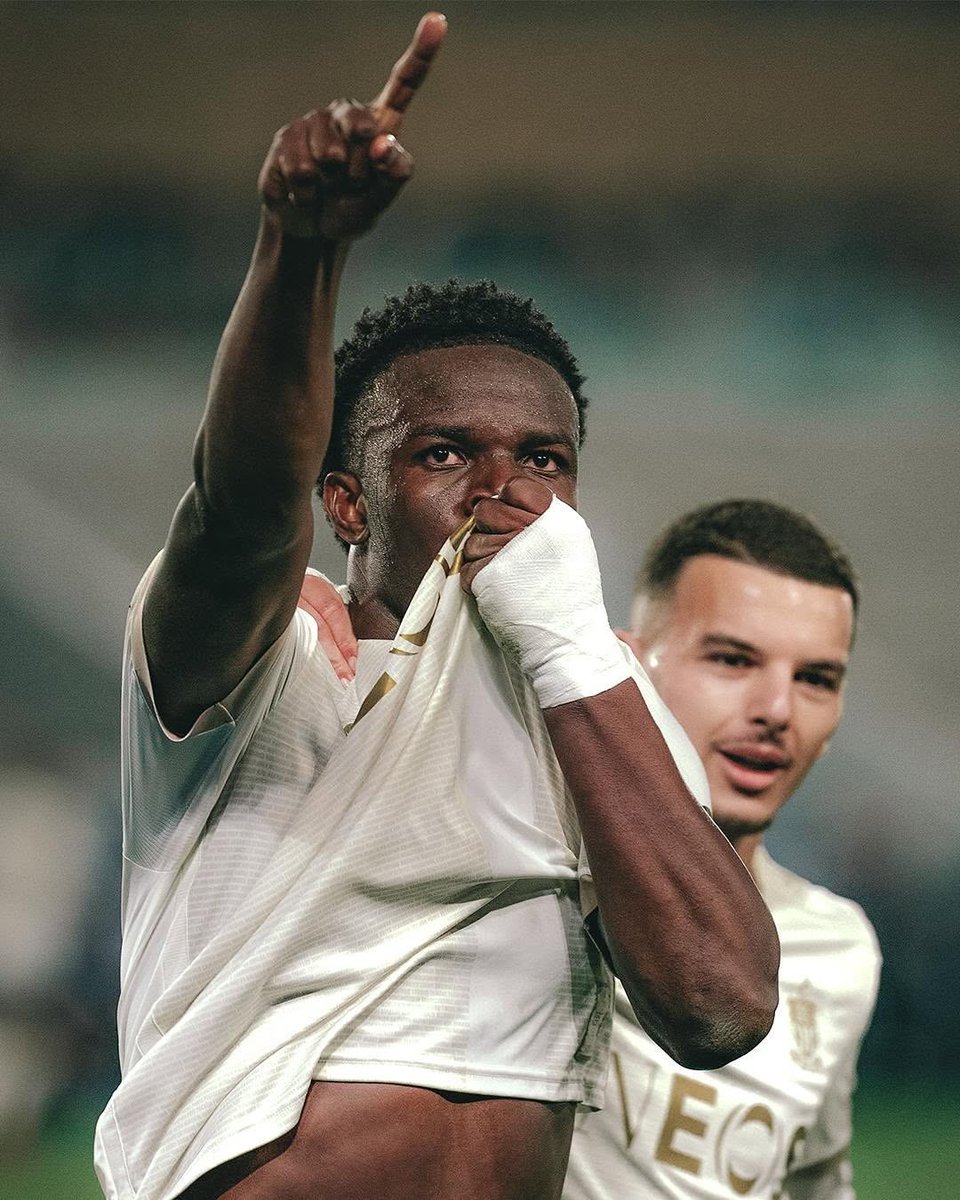 Ndayi55Gallery's tweet photo. ✍️ Ndayishimiye Youssouf:
“ Frustré par le résultat final. On reste concentrés pour la suite #YN55 #ISSANISSA ” https://t.co/U3XlS0qNlN