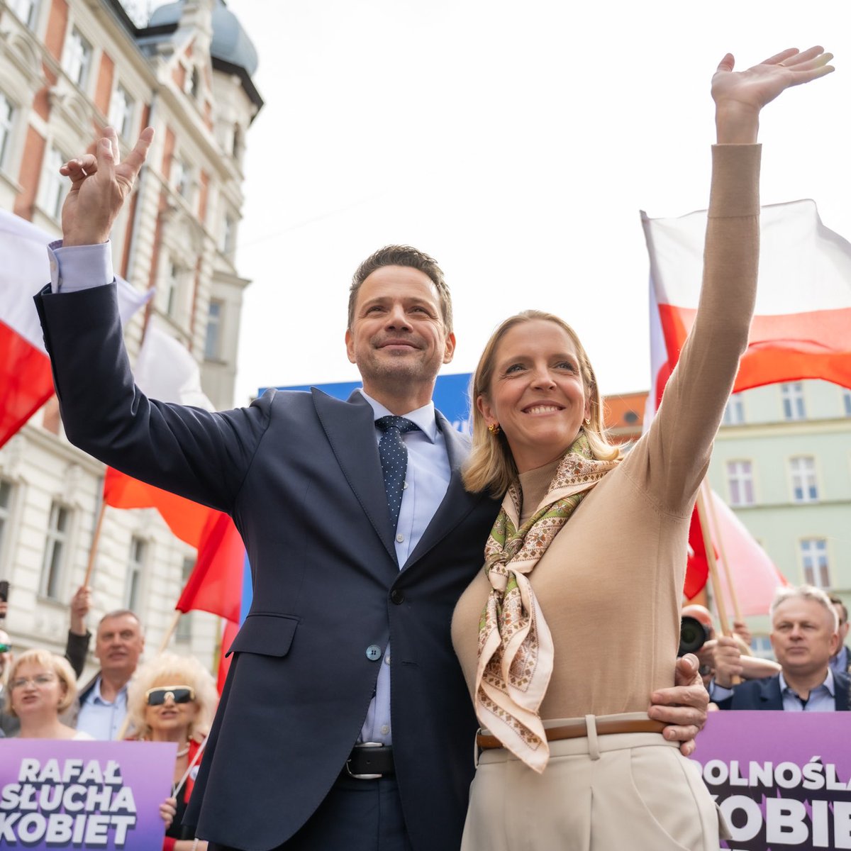 trzaskowski_'s tweet photo. Cała Polska naprzód! 🇵🇱 https://t.co/0MEMSUlPL6
