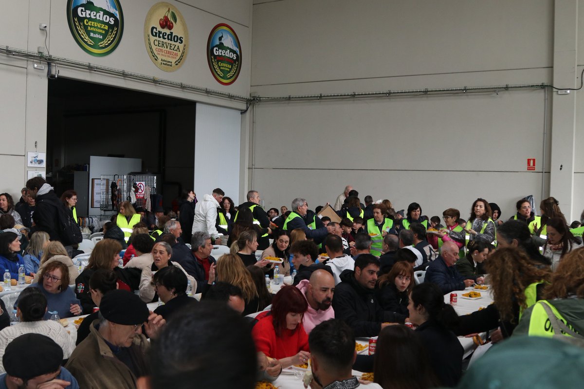 Vía Ayuntamiento de Piedralaves
Mascarávila
<a href="/AMascaravila/">Asociación Cultural Mascarávila</a> 
¡GRACIAS POR HACER DE MASCARÁVILA 2025 UN ÉXITO!
A pesar de los momentos de lluvia que intentaron deslucir la jornada, Hoyocasero volvió a demostrar que la pasión por la tradición es más fuerte que el agua.

#mascaravila