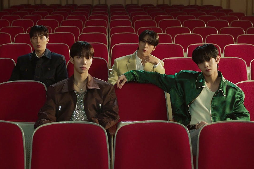 soompi's tweet image. WATCH: #HIGHLIGHT Unveils Comeback Trailer For "From Real To Surreal"
soompi.com/article/173588…
