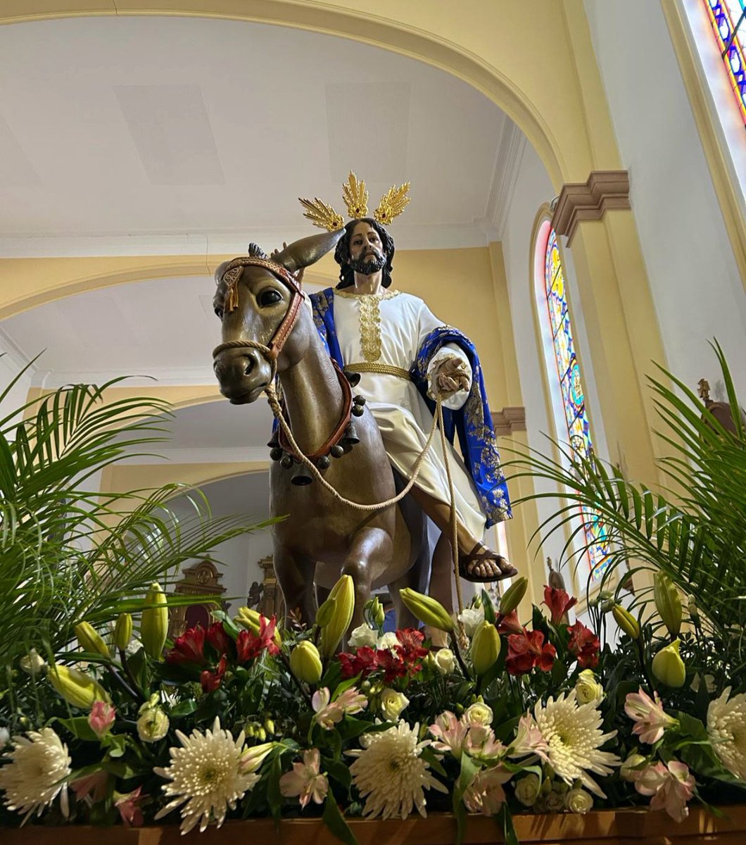 En nombre de NH Mayor y junta de gobierno deseamos a la querida <a href="/HdadBorriquita_/">La Borriquita</a> una devota y ferviente procesión en este Domingo de Ramos #Pozoblanco <a href="/ccyhhpozoblanco/">CCyHH de Pozoblanco</a> <a href="/AytoPozoblanco/">Ayto. Pozoblanco</a>