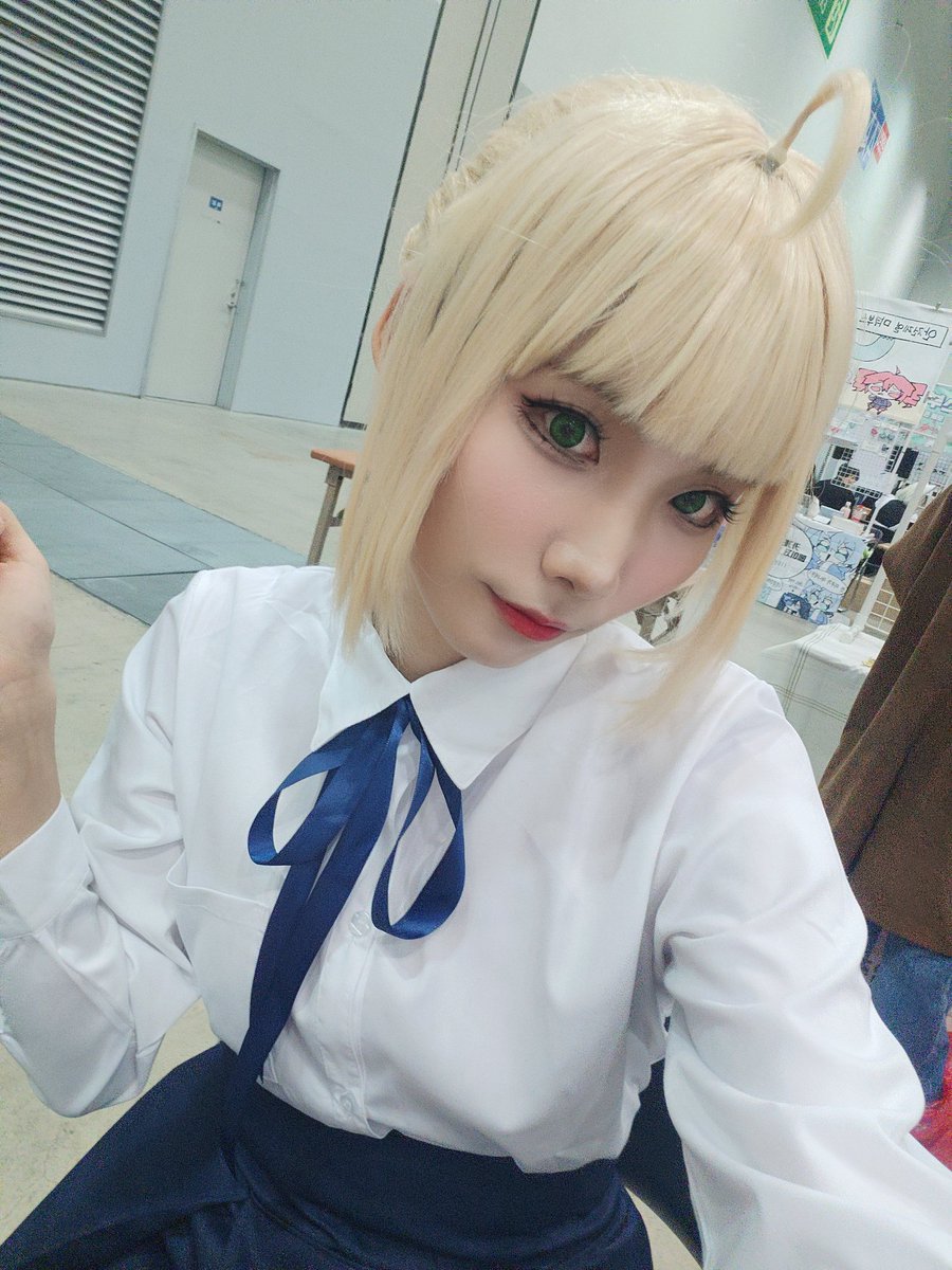 #부코_𝕏친소 
#코스어_𝕏친소  

토요일 블루아카이브 - 앤틱 세라핌
 ( 우타즈미 사쿠라코)

일요일 - 페스나 세이버 사복 으로 다녀왔습니다!

본진은 타입문이며 그외에 모바일 게임 장르 ( 트릭컬, 명조 , 니케 등등) 덕질 중입니다!

흔적 남겨주시면 찾아뵙겠습니다 !