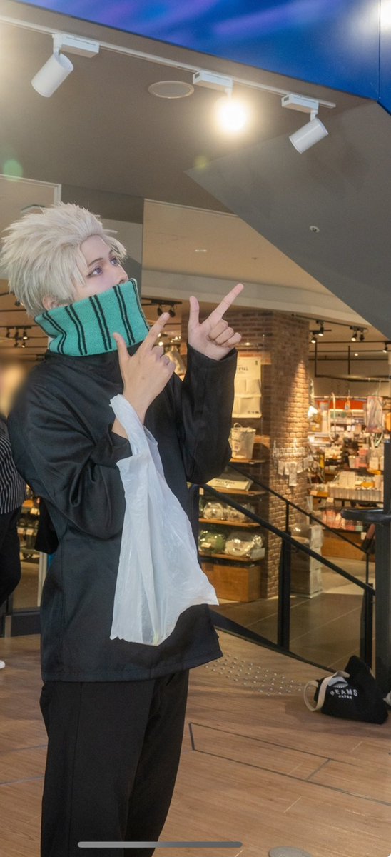 もちまる tweet media