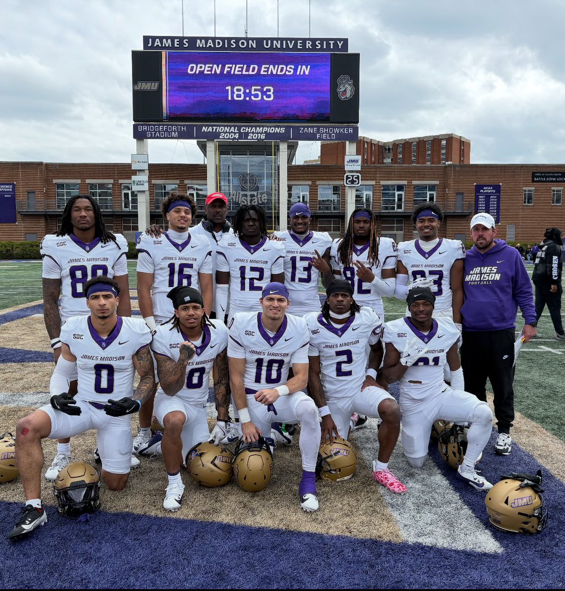 Justin_Harpo's tweet image. The Love Is Real!! 

🟣 👑 🐶 🟡

#Spring25 #GoDukes #Brotherhood25