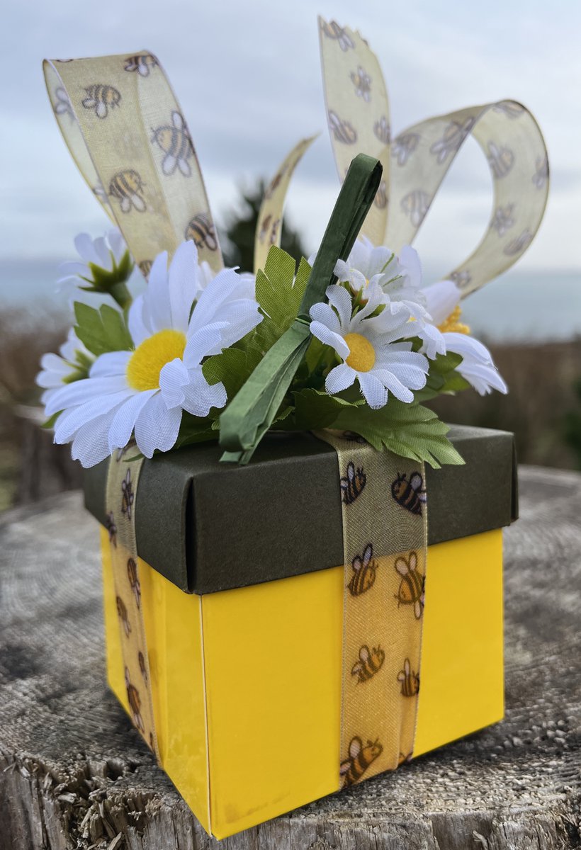 BoysEatScotland's tweet photo. Last Call for Easter Treats from Isle of Skye - https://t.co/gm98Nton8r https://t.co/FwuIxCzJoU