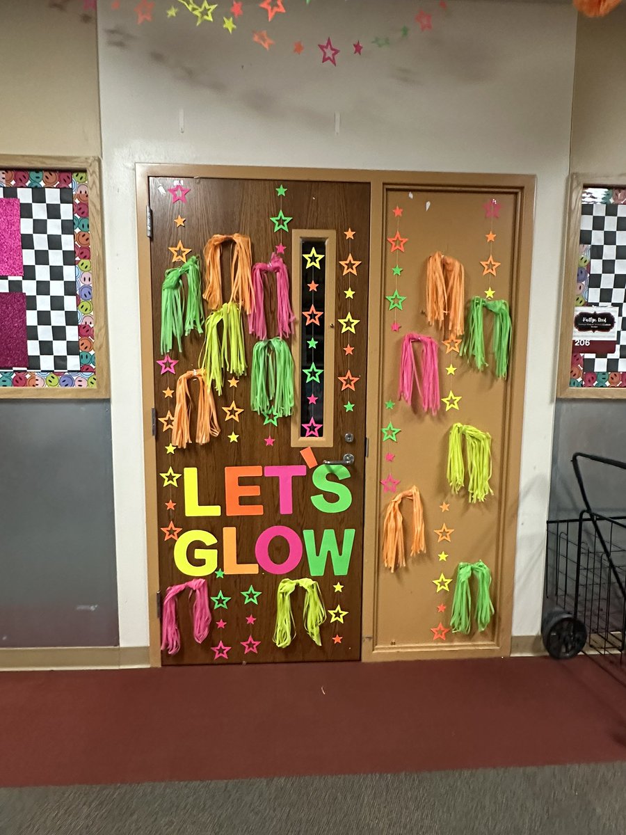 GL⭐️W Day ready for tomorrow! Looking forward to starting off our week in a bright way tomorrow! #melissaschools