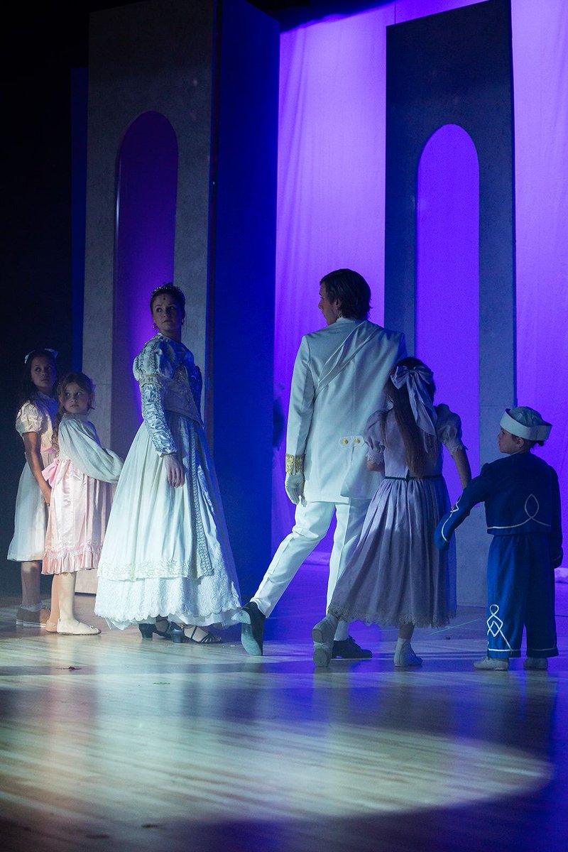 PartnersEhs's tweet photo. One more chance to catch the show! Today, April 13th at 2pm is the last show for Anastasia! Its an amazing show and you won’t be disappointed.

Purchase your tickets here:
https://t.co/1qq4oOVRpw
Photography By: Hallie Paulson
@ElkhornPs_EHS
@EHS_Activity https://t.co/0vJRtKPMY5