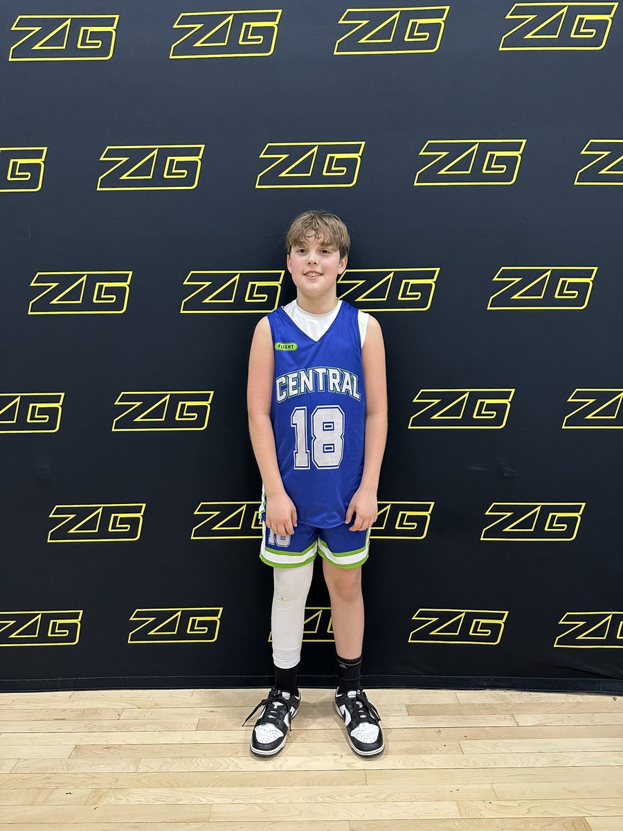 #ZGPOTG 4th grader Cole Hamilton came up clutch in double OT, scoring every single point to seal the win. Ice in his veins‼️ #ZGGoldRush