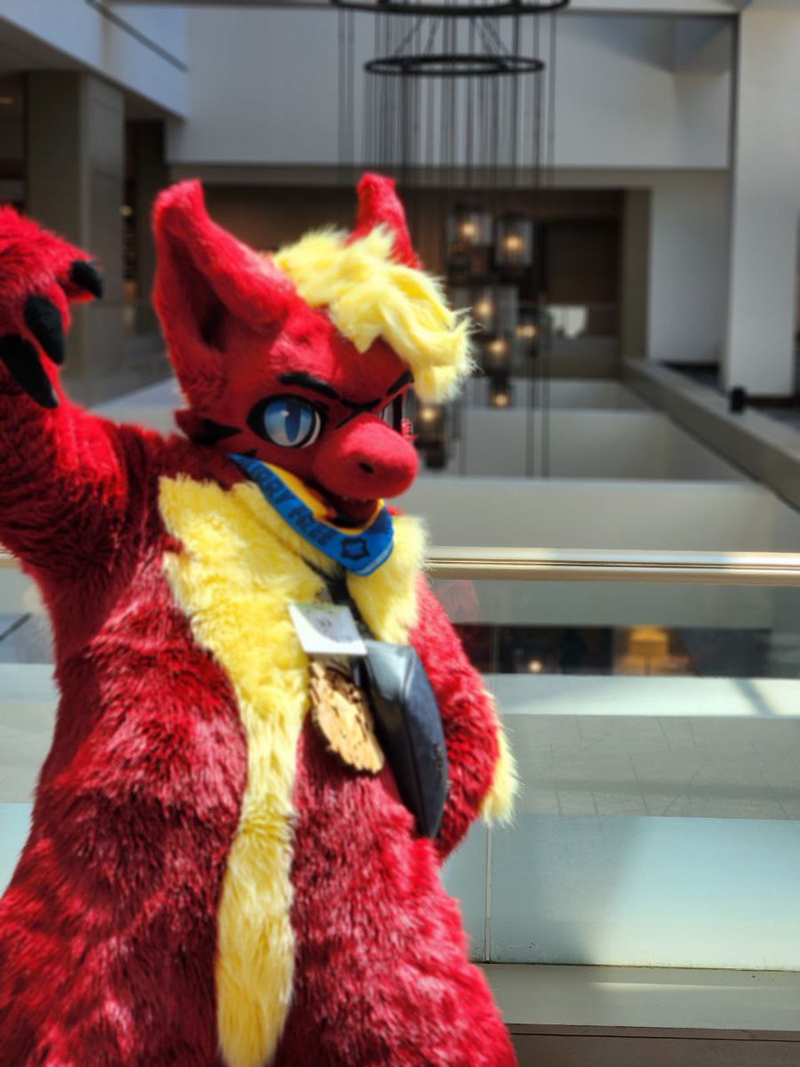 Me breaking my back cause someone asked me to do a Jojo pose. Lmao i couldn't think of poses until after. XD #TFF