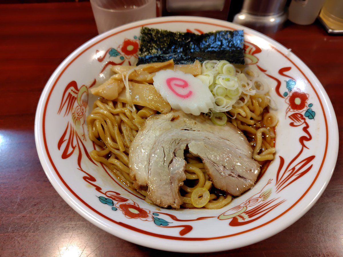 fusanokuniinou's tweet photo. 楽しみにしていた楽しみにしていた今週末の #東京Jリーグ3チーム の3連戦
1日目(金) #fc東京 対 #柏レイソル 戦は1-1ドロー
2日目(土) #東京ヴェルディ対 #ヴィッセル神戸 戦は0-1の敗戦
3日目(日) #fc町田ゼルビア 対 #浦和レッズ 戦は0-2の完敗
結局この週末は1分2敗、なんだかな〜 

ということで、憂さ晴らしに吉祥寺「#ぶふか」で油そば

#fctokyo #verdy #zelvia