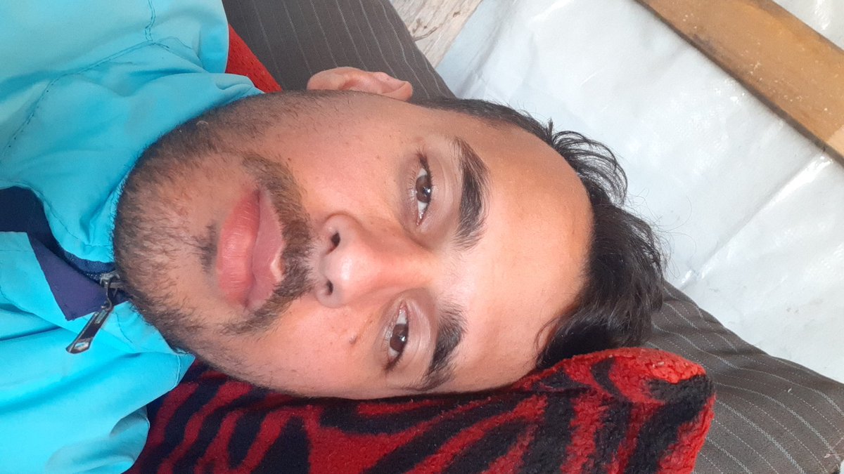 I’M TIRED… EXHAUSTED… BROKEN. 💔
I DON’T THINK MANY PEOPLE CARE ANYMORE.
I’VE LOST THE WILL FOR EVERYTHING — EVEN LIFE ITSELF.
IN GAZA, DEATH FEELS LIKE PEACE… A RELIEF FROM BOMBS, HUNGER &amp; PAIN. 💣🥺🍞

I’VE CALLED FOR HELP SO MANY TIMES… BUT FEW ANSWERED.
IF THESE ARE MY