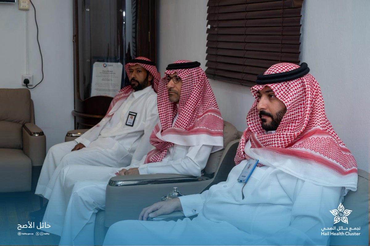 #صور | 📸

تحت شعار " تعزيز التضامن بين الأجيال من أجل رفاهية دائمة " مستشفى حائل العام عضو #تجمع_حائل_الصحي يحتفي بـ #اليوم_العالمي_للخدمة_الإجتماعية كما سلّط الضوء على العيادة الإجتماعية وما تقدمه من خدمات استشارية بالمستشفى .