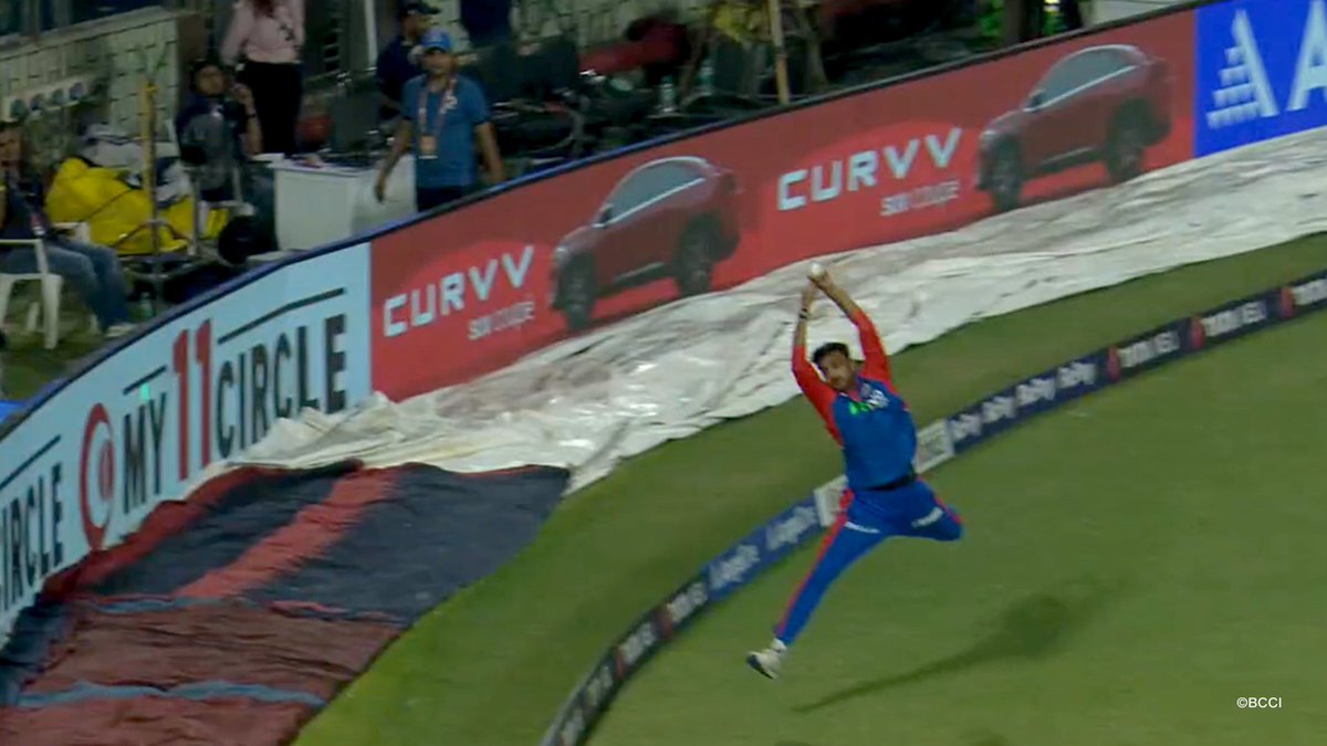 The effort 🔥
The commitment🔥
The aura 🔥🔥🔥

#DCvsMI #IPLonJioHotstar #TATAIPL2025 #IPL18 #IPLSeason18

Axar Patel