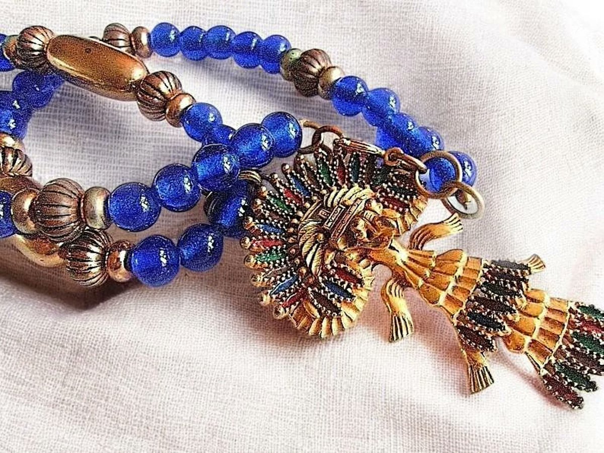 renaissancefai's tweet photo. CASTLECLIFF Mayan/Aztec Pendant Necklace Larry Vrba, Cobalt Blue Glass, Multi Color Enamel
https://t.co/nvc8OZNxav?
#necklace #vintage #Castlecliff #LarryVrba #mayan #Aztec #blue #glass #cobaltBlue #repousse #enamel #multicolors #designer #signed #Rader #tribal #ethnic https://t.co/veY2J8YjKL