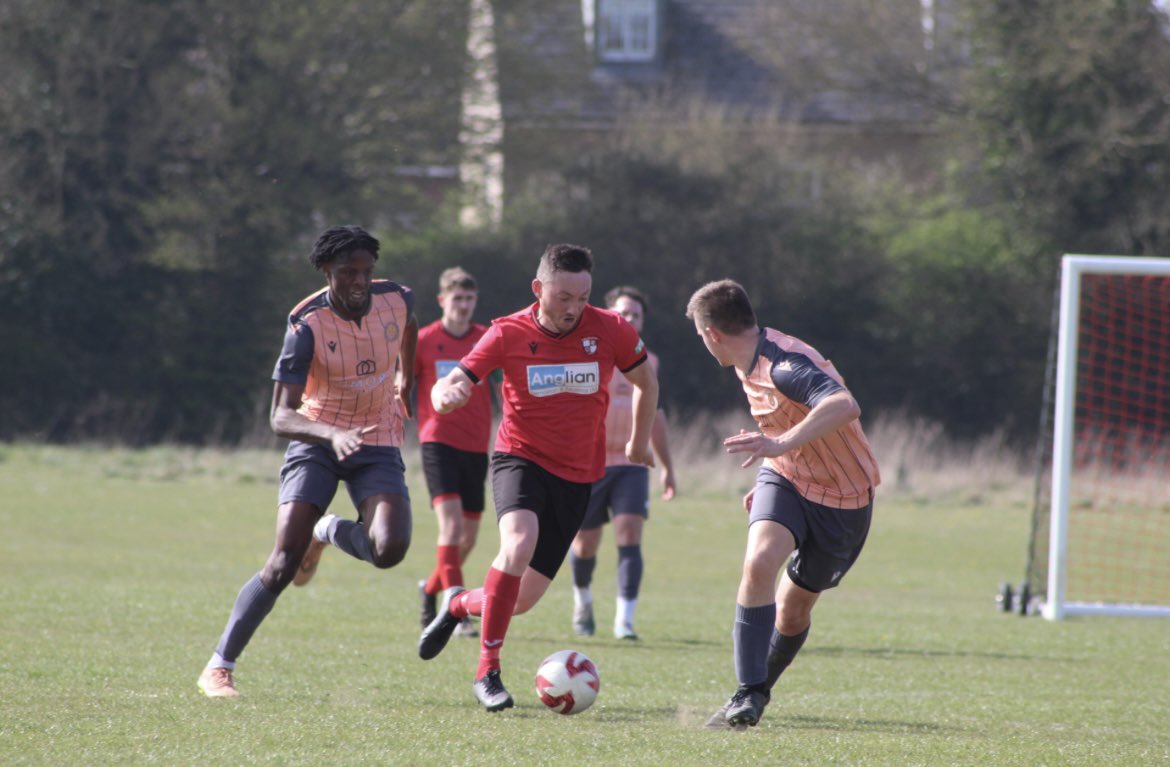 Long Stratton FC tweet media