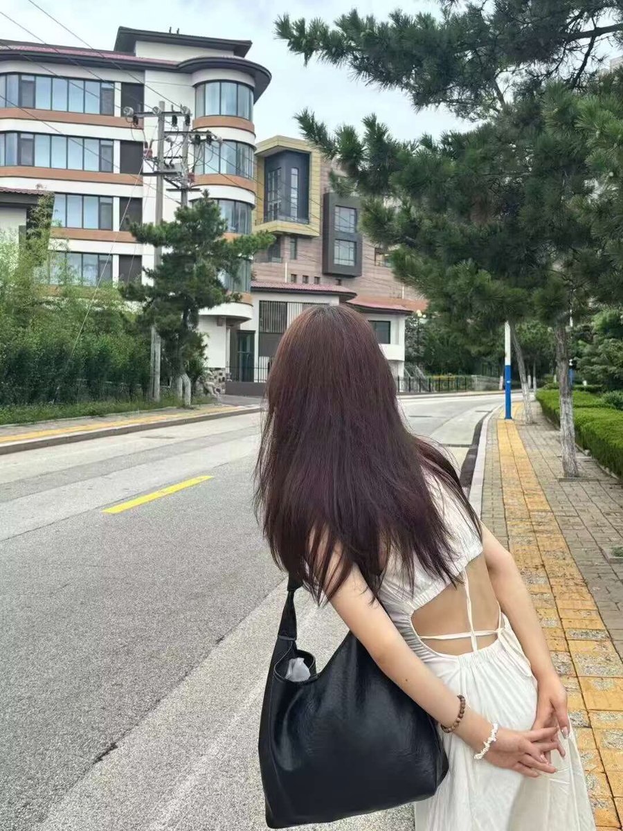 灿灿又来贡献自己了 ，下次就会发脸出来暴露了