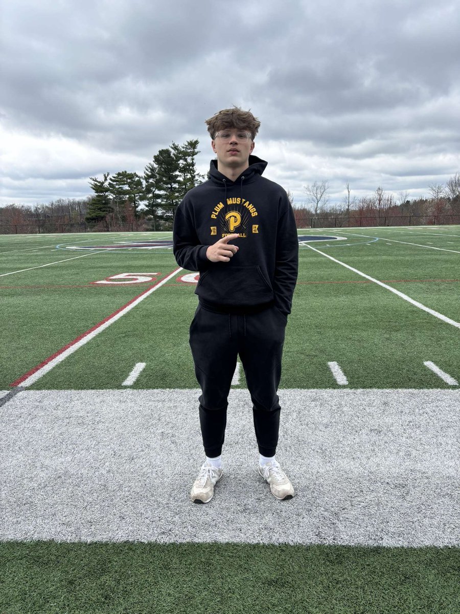 David_Pupilli's tweet image. Had an amazing time at @RMU_Football spring game yesterday! Thank you so much for inviting me and the hospitality given from coaches!
@CoachFrenchFB @PlumAthletics @pitt75panther @CoachColemanSHU @CoachZAlley @Coach_TJYoung @7Twice @210ths @CoachTHowle @PrepRedzone @PRZPAvic