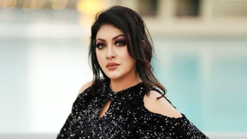 আমি নিয়মিত তাহাজ্জুদ নামাজ পড়ি : প্রিয়াঙ্কা জামান