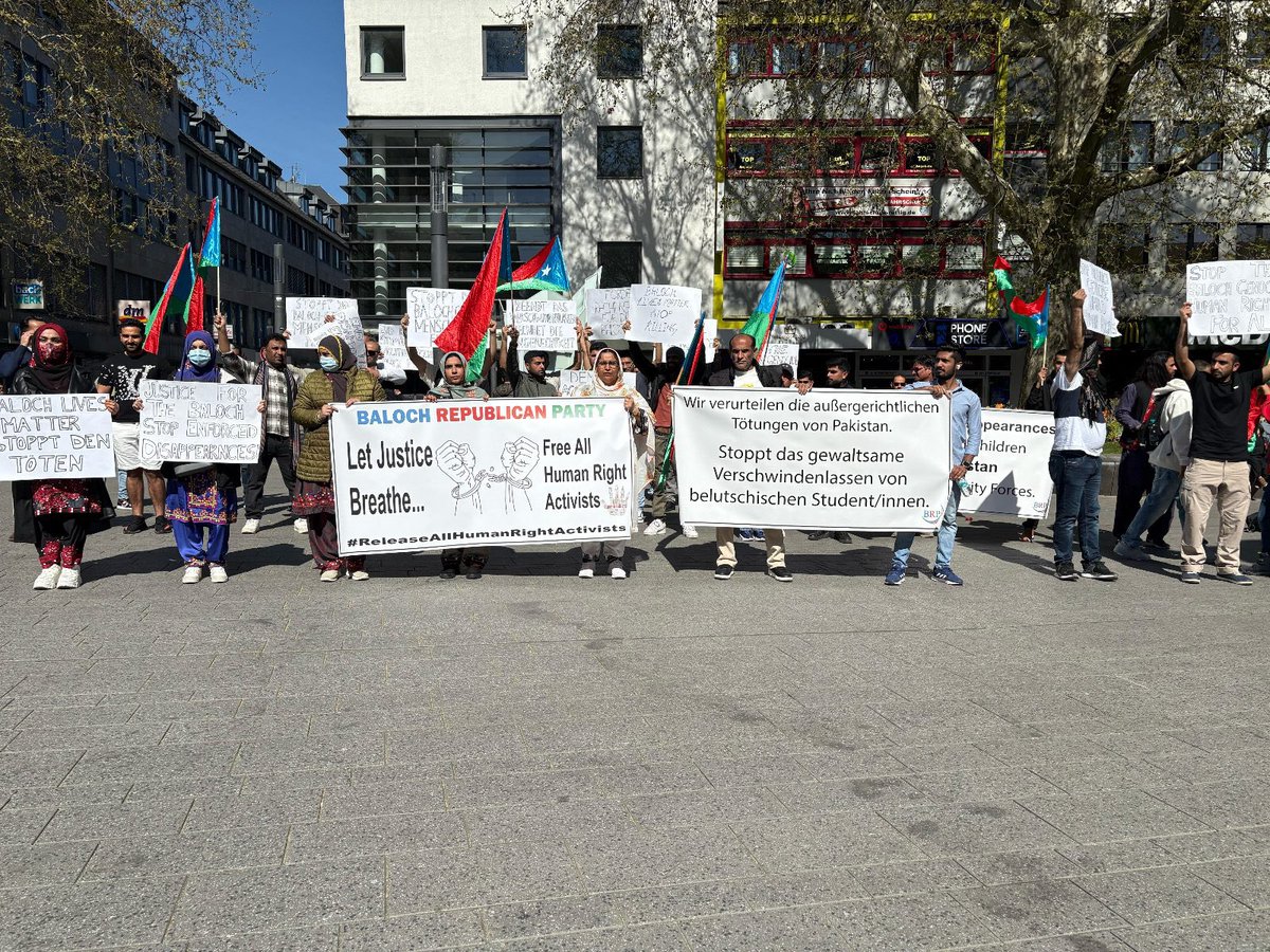 BRP_MediaCell's tweet photo. 📍Koblenz, Germany: Baloch Republican Party staged a protest against the ongoing atrocities by the Pakistan Army in #Balochistan.

BRP activists strongly condemned human rights abuses, including enforced disappearances, fake encounters, and custodial killings of forcibly disappeared persons.

BRP called on the international community and human rights organizations to break their silence, take urgent notice of the grave situation, and pressure Pakistan to end its brutal campaign against the Baloch people. #StopBalochGenocide #HumanRights