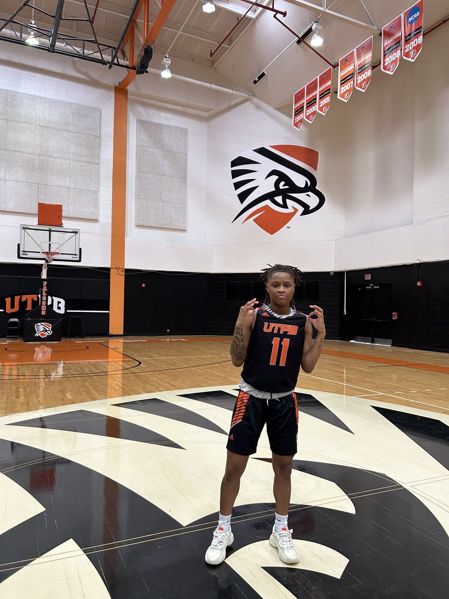 Coach Lew tweet media