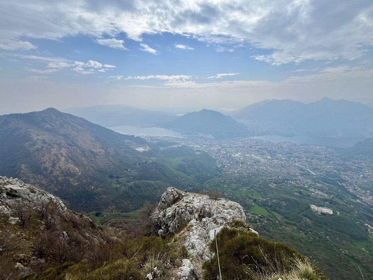ItsKrisTatum's tweet photo. Ciao from Lake Como 👋  Lovely long weekend exploring Northern Italy 🇮🇹 https://t.co/QWZUv7h2Fv