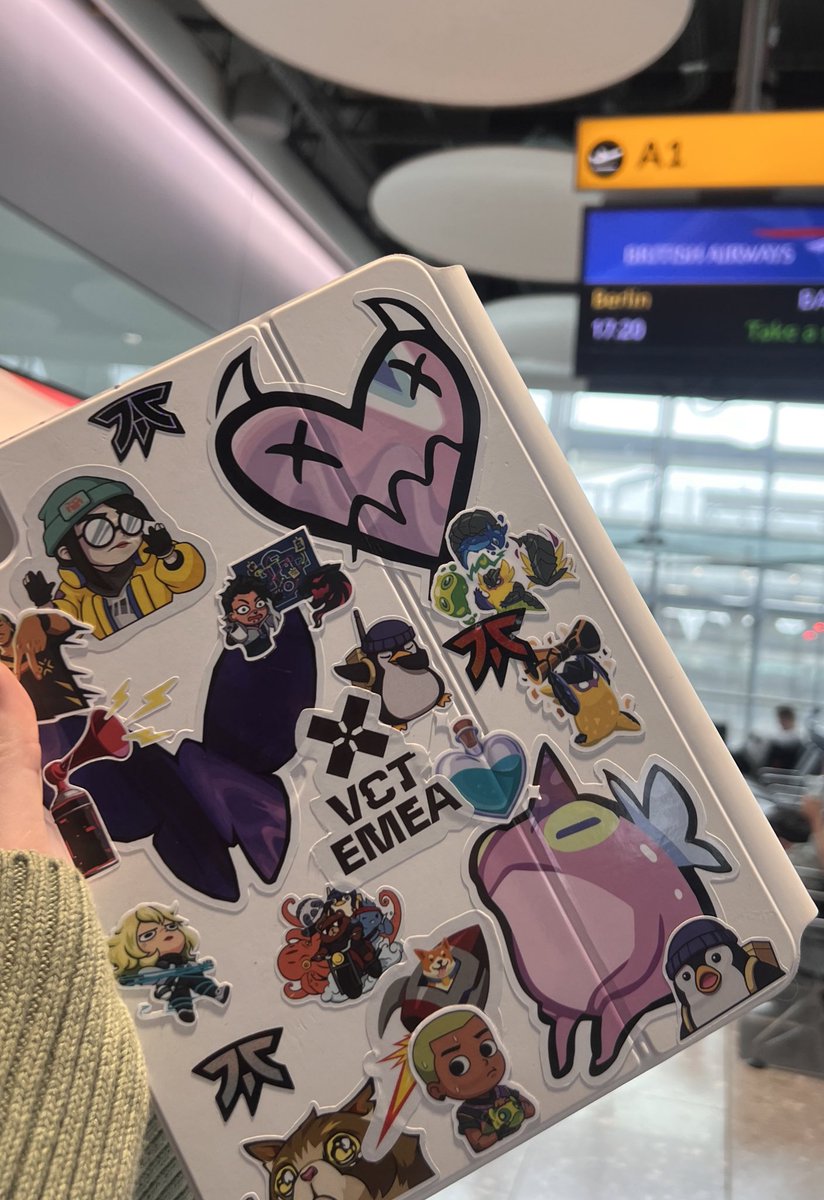 FNATIC meg tweet media