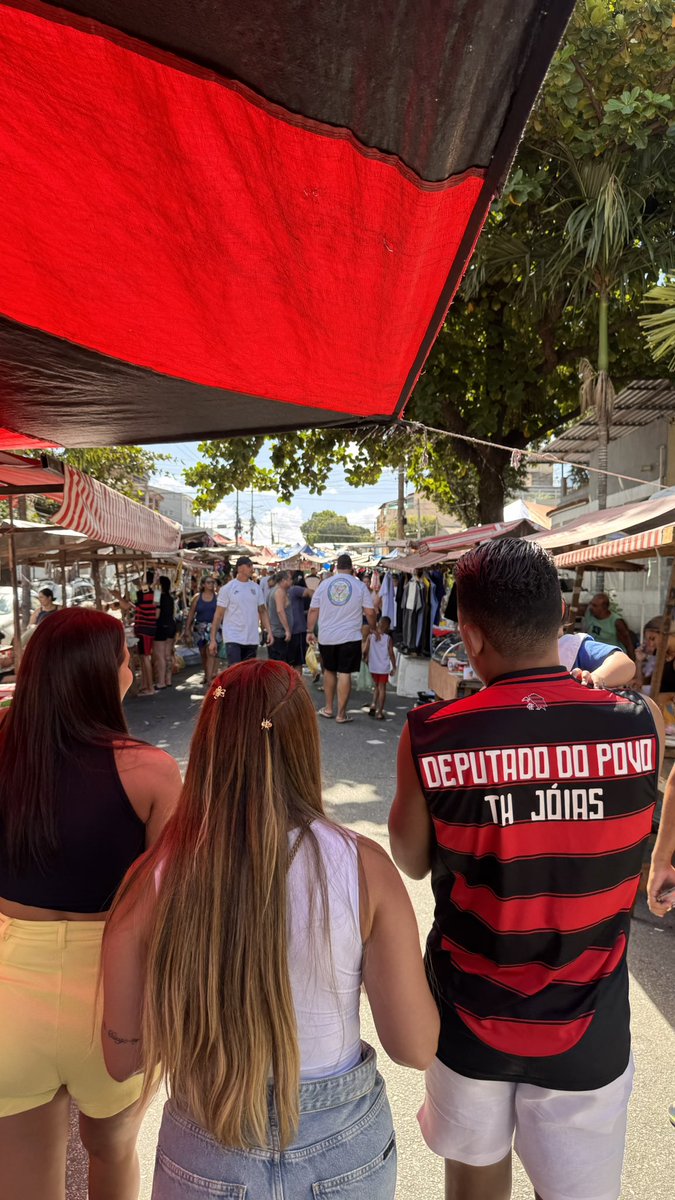 thjoias1's tweet photo. Honório Gurgel é mais que um bairro, é minha casa, minha história, minha base.

#HonórioGurgel #FeiraLivre #THJoias #Raízes #TrabalhoPeloPovo #PolíticaComPropósito #OrgulhoDeSerDaBaixada #DeputadoPresente #ConexãoComOPovo #honraemissão https://t.co/3EWFwAj83n