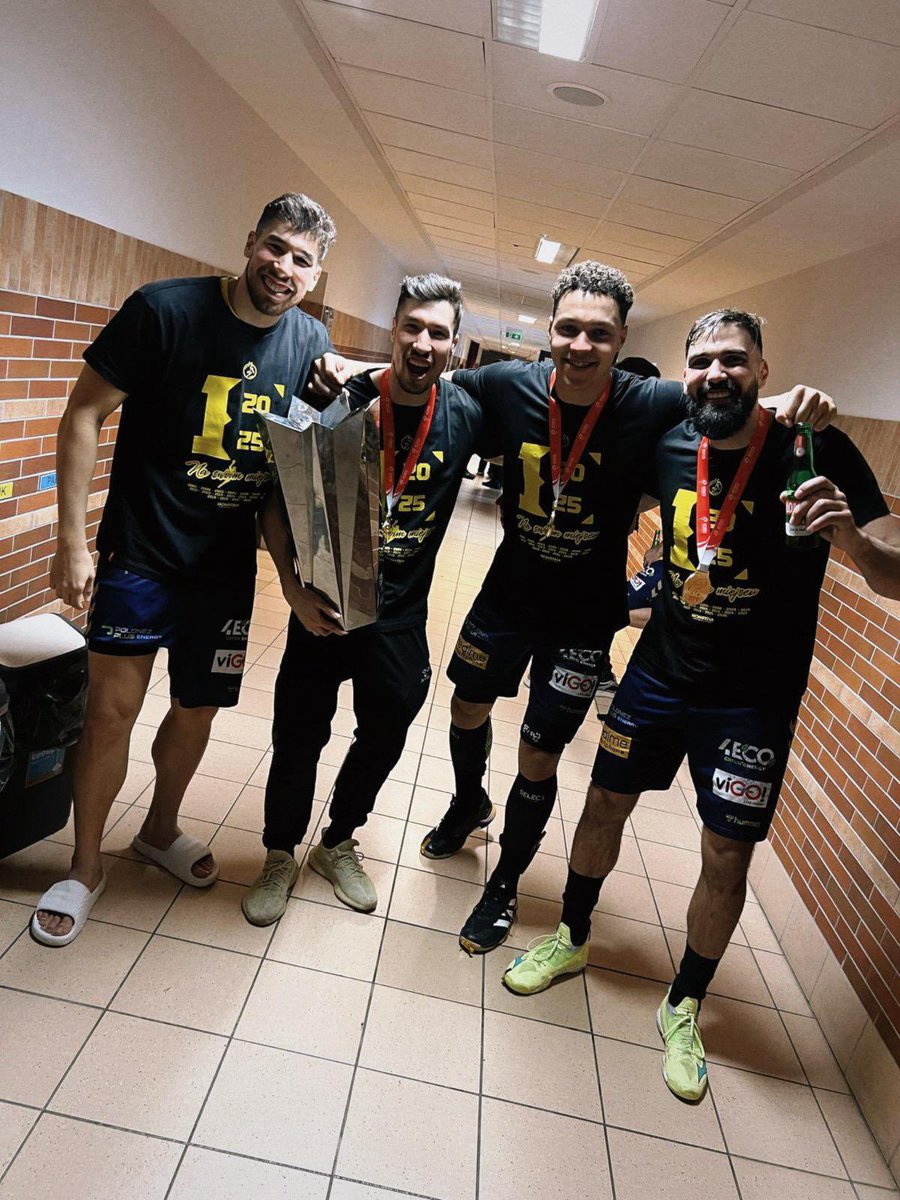 Na swoim miejscu! 💛 <a href="/kielcehandball/">Industria Kielce</a>
