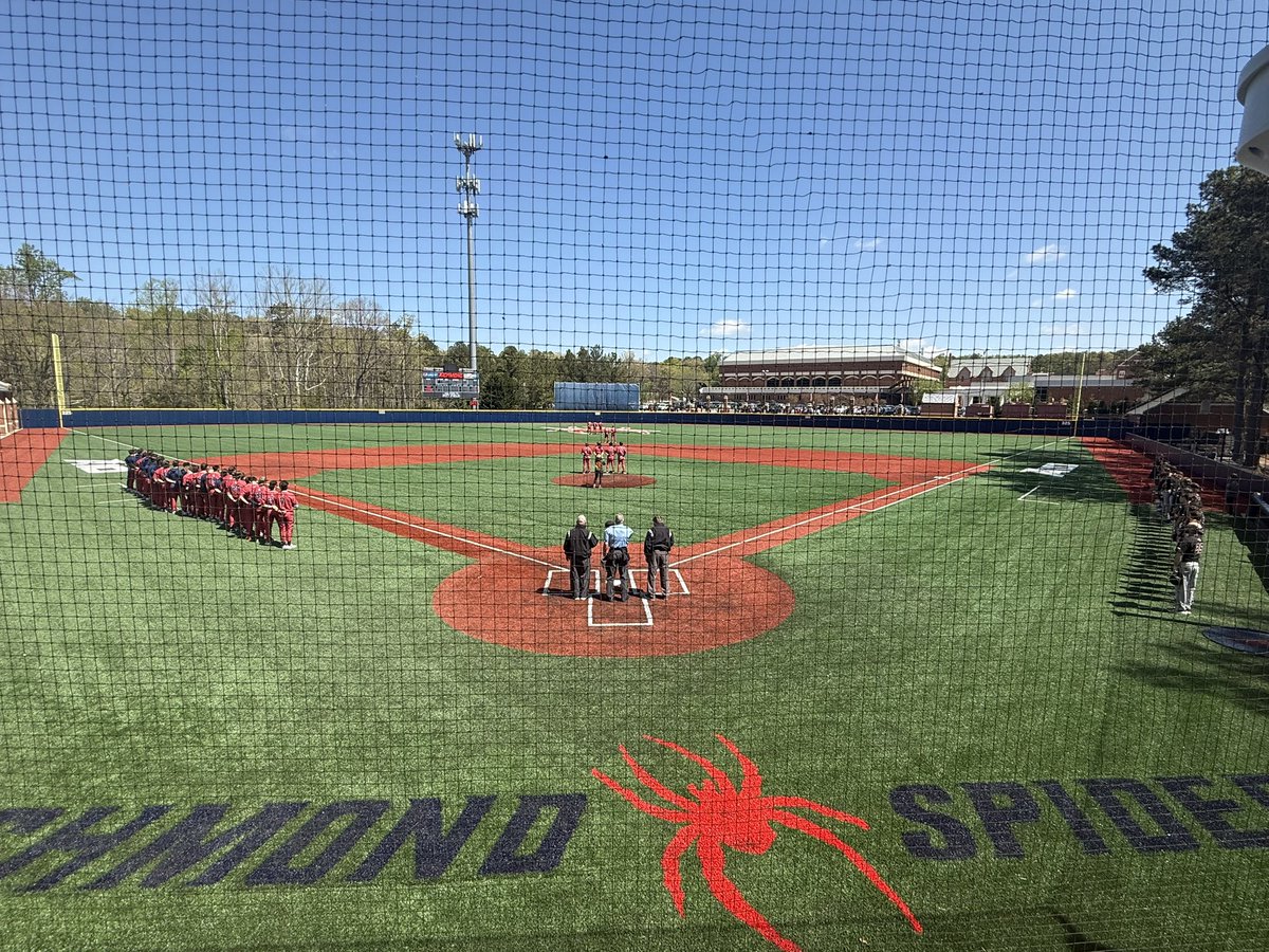 SpiderBaseball's tweet photo. We’re underway at Pitt Field!
#OneRichmodn https://t.co/cKzZvcMT6P