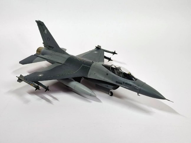 RehanSiraj1's tweet image. Made this #hasegawa F-16A of PAF No. 11 Sqn.
I designed and printed my own decals and painted markings where necessary.
This model will be going to an ex PAF pilot who flew his first F-16 solo in this aircraft S/N 84707.
#pakistanairforce #scalemodels #F16 #pakistan