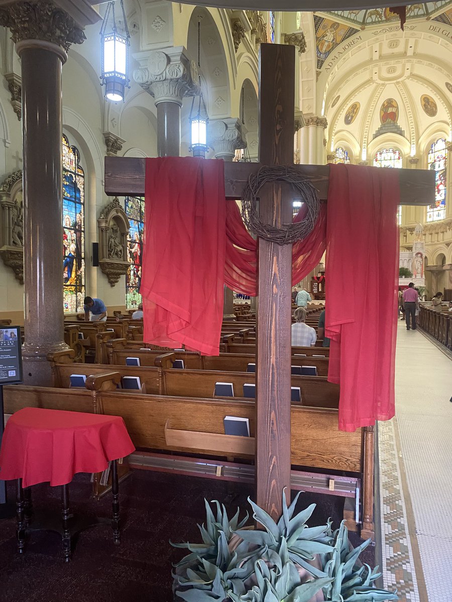 Holy Week — the most blessed holy week.  I want to wish each of you and our world love, peace and many blessings from above!!!  

Some photos from Sacred Heart this morning.  ❤️