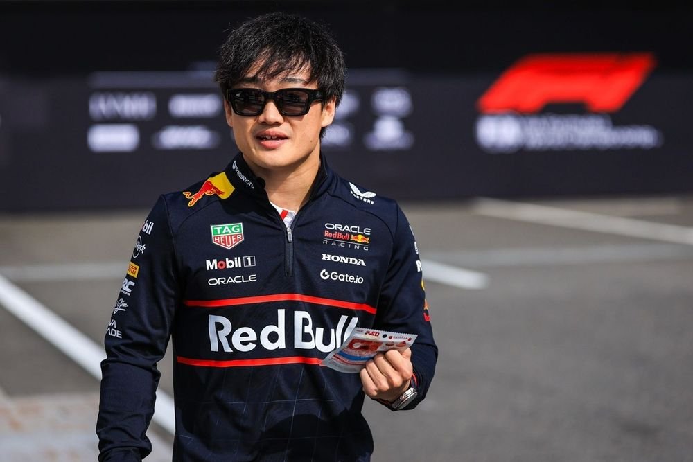RBR_Daily's tweet photo. YUKI TSUNODA GETS HIS FIRST EVER POINTS WITH RED BUL RACING WITH A P9

VAMOS YUKI https://t.co/ERywhKfdSq