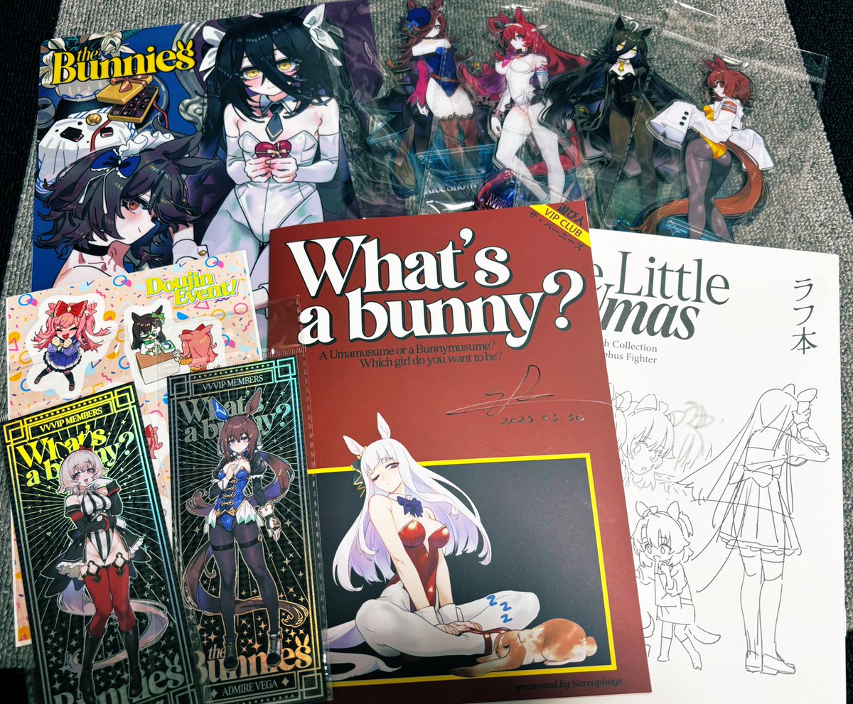 #URC02  戦利品
<a href="/sarcophage11km/">sarcophage(サルコファージ)5일페 K32-33</a> さんの新刊セットとアクスタ全種
サルコファージさんのイラストは表情とか体の描き方がとても好き
新刊のイラストもめちゃ可愛くてよかった
サインも書いてもらって嬉しい〜
今度また機会があれば前のグラスのデスクマットにサイン貰いたいな〜