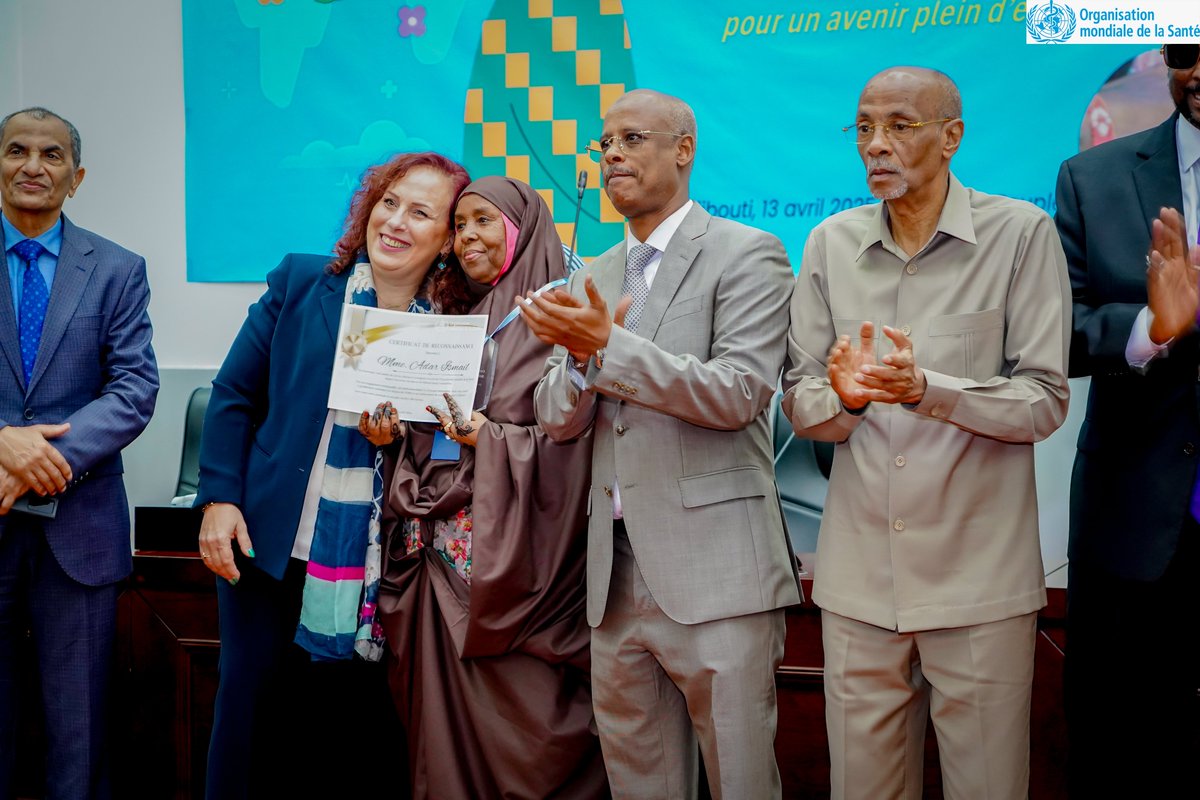 WHO Djibouti (@whodjibouti) on Twitter photo Décoration de Mme Adar– 40 ans de service
👏Un hommage vibrant à Mme Adar, employée de <a href="/WHODjibouti/">WHO Djibouti</a> depuis 40 ans!
Sa loyauté, sa constance et son humanité illustrent la force de l’engagement collectif
Merci pour cette inspiration 🙏
#OMS40ans #Engagement #Djibouti
<a href="/HananBalkhy/">HananBalkhyحنان بلخي</a> Décoration de Mme Adar– 40 ans de service
👏Un hommage vibrant à Mme Adar, employée de <a href="/WHODjibouti/">WHO Djibouti</a> depuis 40 ans!
Sa loyauté, sa constance et son humanité illustrent la force de l’engagement collectif
Merci pour cette inspiration 🙏
#OMS40ans #Engagement #Djibouti
<a href="/HananBalkhy/">HananBalkhyحنان بلخي</a>