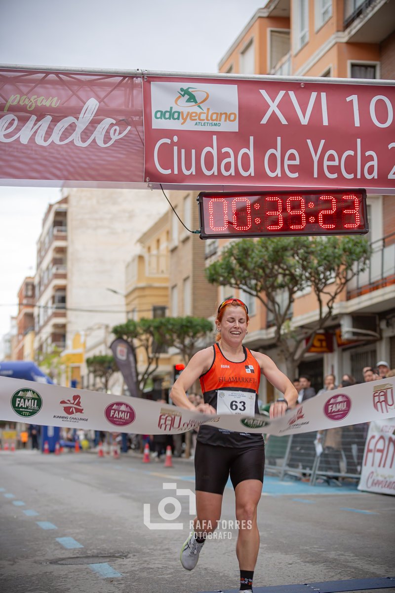 David Puche y Alba Forte, vencedores del 10K.

Fotos de Rafa Torres Lax, tenéis la galería completa aquí: photos.app.goo.gl/3dcx7SB1C7GMyZ…

Resultados 10K: dorsal21.com/3014-clasifica…

<a href="/ADAYeclano/">ADAYeclano atletismo</a>
<a href="/la_famu/">FAMU Murcia</a>
<a href="/AytoYecla/">Ayuntamiento de Yecla</a>

#adayeclano #10kyecla #10k #carrerapopular #carreraspopulares #runner