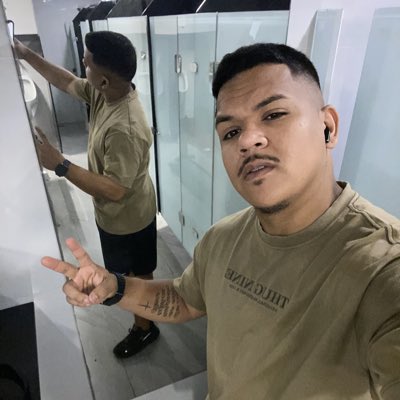 L_Braz11's tweet photo. #NovaFotoDePerfil https://t.co/YChbJN70tE