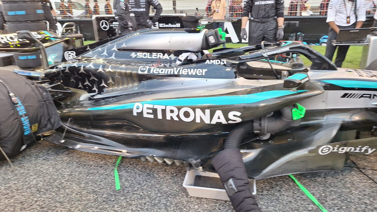 robertofunoat's tweet photo. Un’ampia gallery di foto sulla griglia di partenza (📸 @pciccarone @RmcMotori ) #F1 #BahrianGP #Gallery https://t.co/atgJBuvEmn
