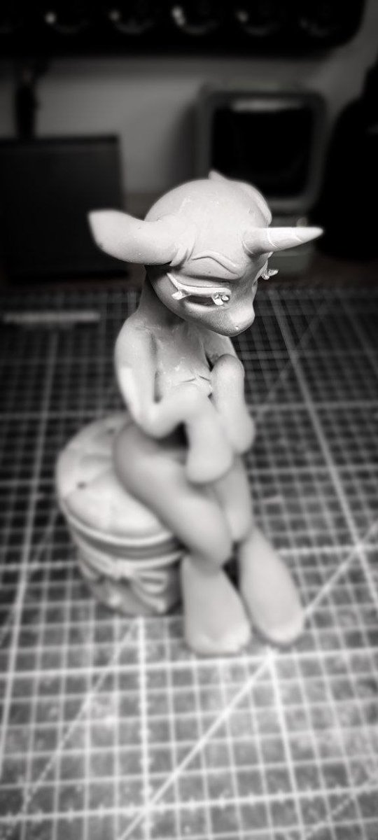 Nerotic13's tweet photo. Waiting for her mane and tail
#mlp #mylittlepony #mlpfanart #mlpfandom #mylittleponyfriendshipismagic #mylittleponyart #Rarity #craft #polimerclay #clay #clayfigure #pony #ponylove #ponytown #ponytails #пони #пони #рарити https://t.co/EWxhi6RXwT