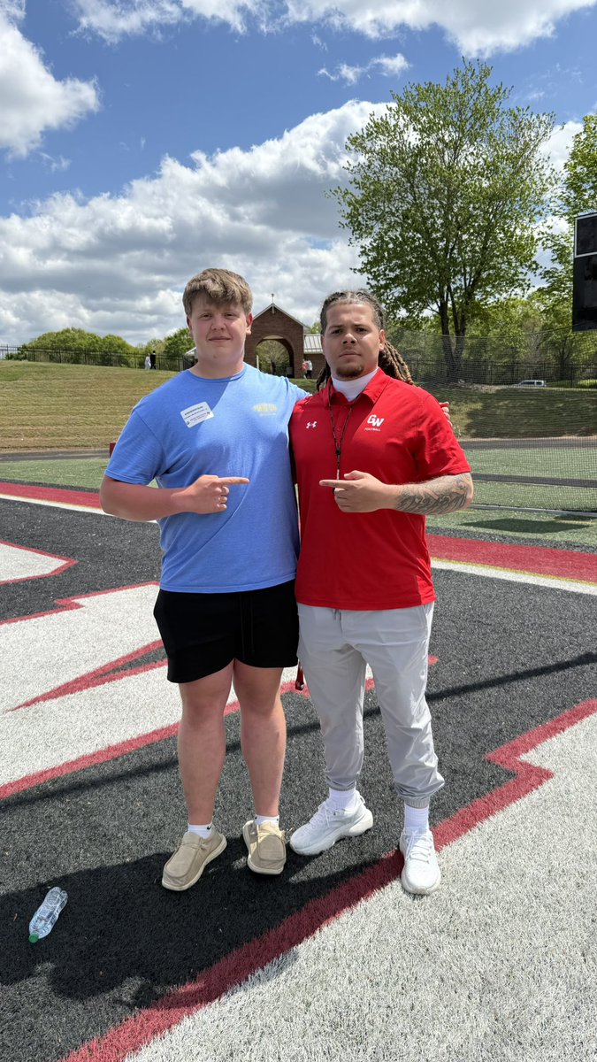 RyanH_71's tweet image. Grateful to be back at @GWUFootball for their Spring Game and Junior Day, as well seeing the coaches again. Looking forward to being back this summer. @CoachTylerJohns @CoachCully_GW @GWUCoachPinnix @CoachReisert