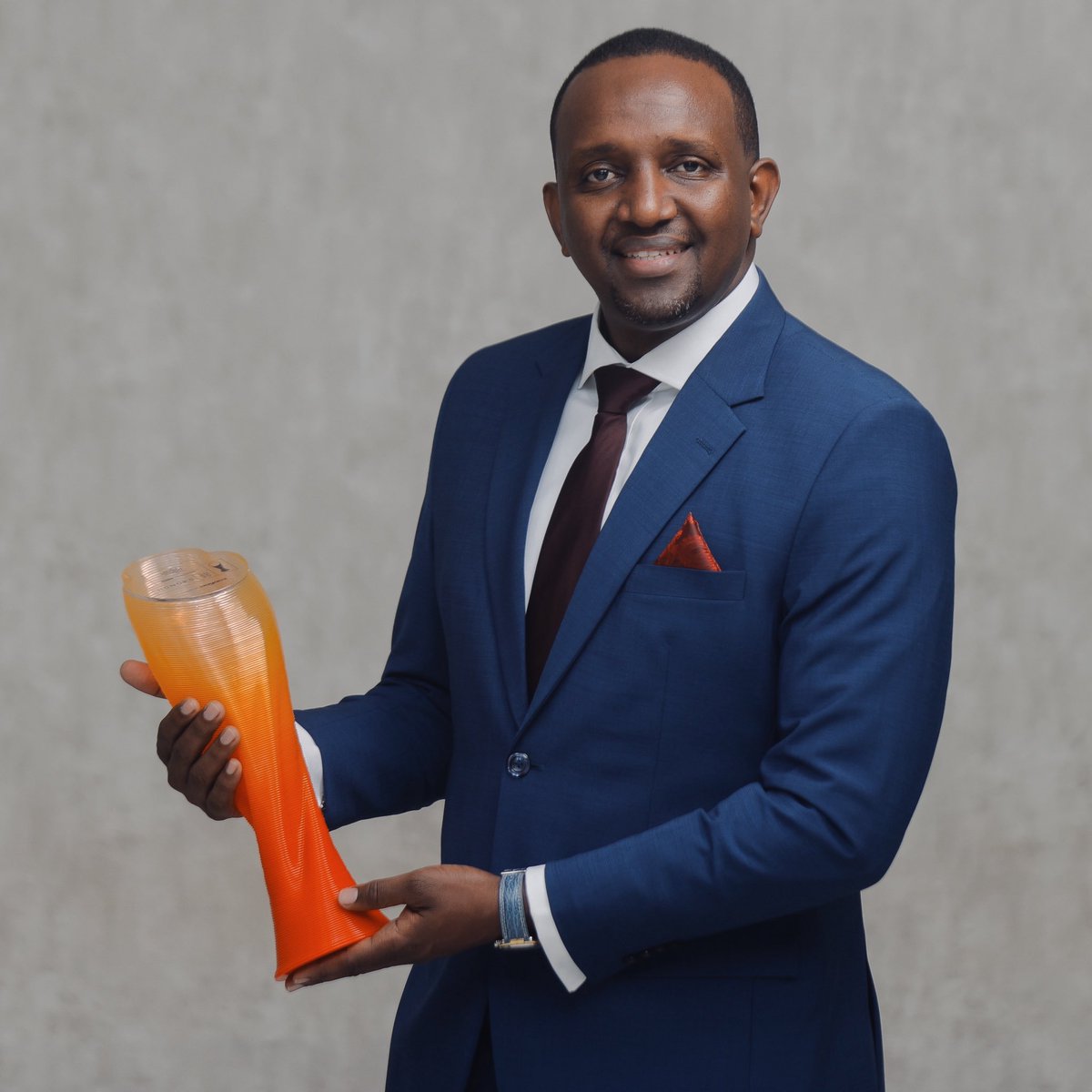 YoungAfricansSC's tweet photo. Rais wa Klabu yetu na Mwenyekiti wa Umoja wa Vilabu Afrika [ACA], Eng. Hersi Said amepata tuzo kutoka World Football Summit [WFS], ya kuthamini mchango wake wa kuunganisha Vilabu vya Soka Afrika.

Tuzo hii imetolewa kwenye mkutano wa WFS, uliofanyika kwenye Jiji la Rabat, Nchini Morocco. 

@WFSummit  @Caamil8 

#TimuYaWananchi 
#DaimaMbeleNyumaMwiko